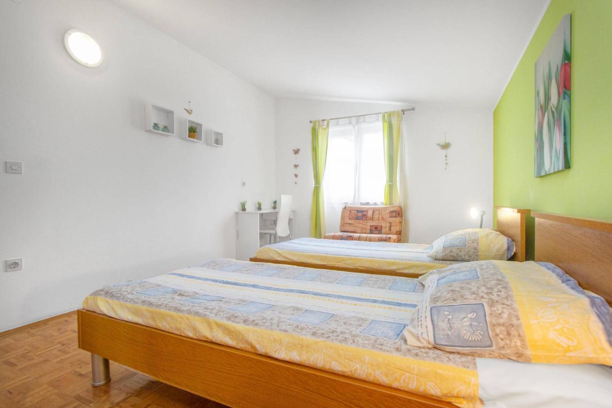 Apartments Alaga Tribalj Zewnętrze zdjęcie