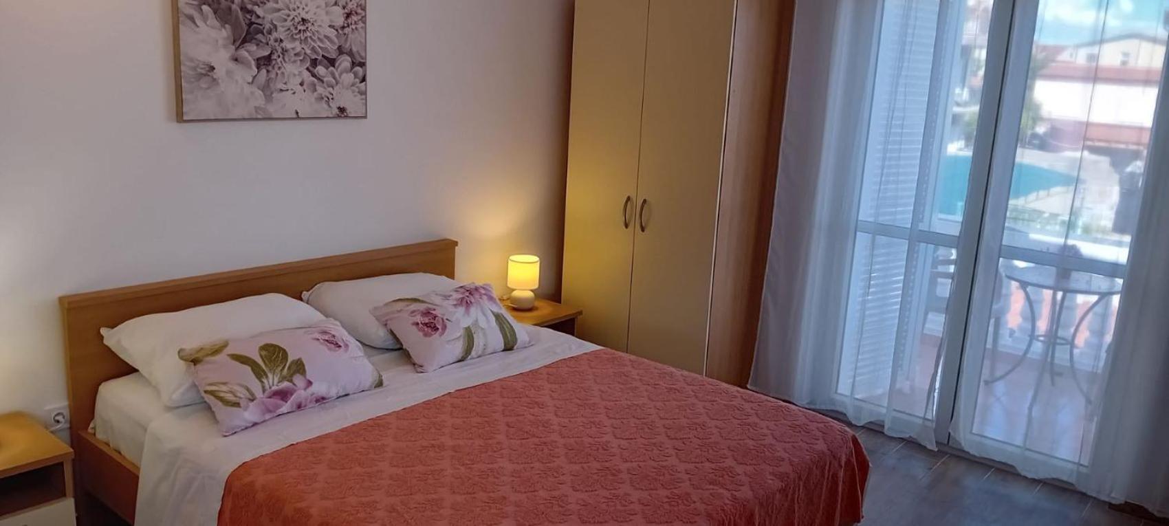 Apartments Alaga Tribalj Zewnętrze zdjęcie